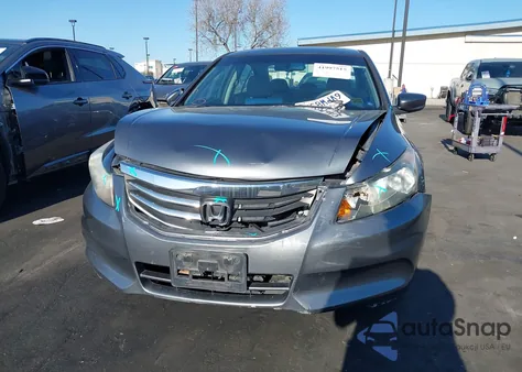 2012 Honda Accord 2.4 Ex-L from USA, damaged, VIN 1HGCP2F87CA153718